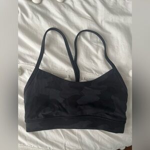 Lululemon flow y bra color camo, size 2